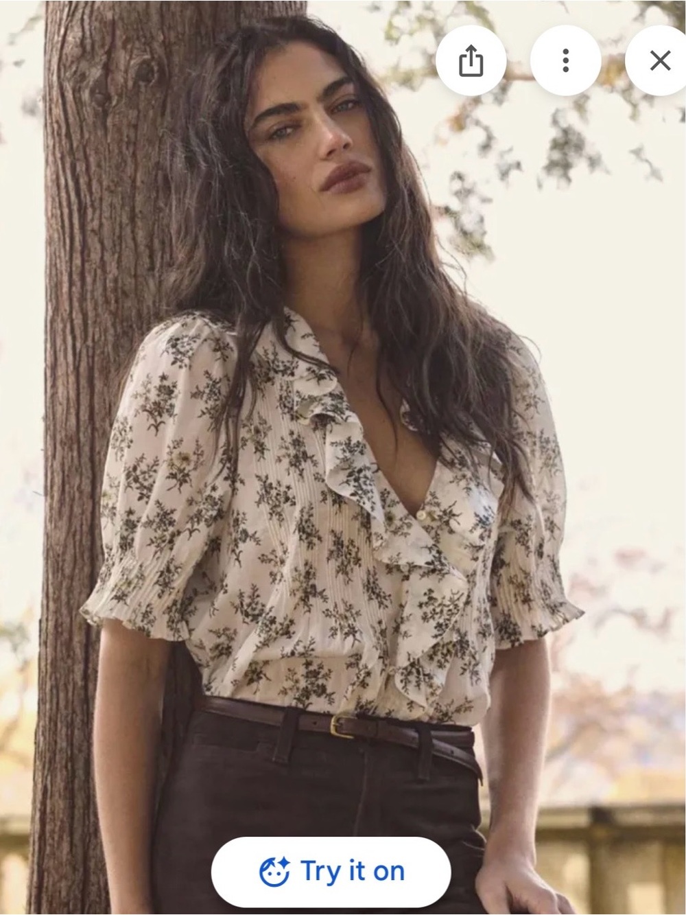 Doen Cream Floral Ruffle V-Neck Blouse